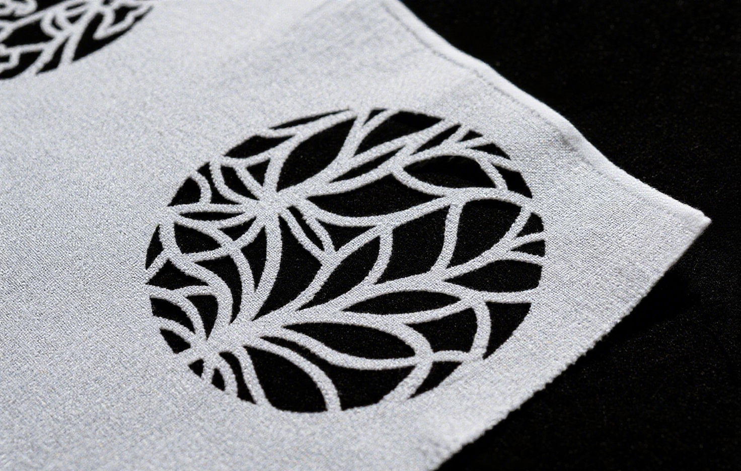 Co to jest system kontroli cięcia laserem światłowodowym?